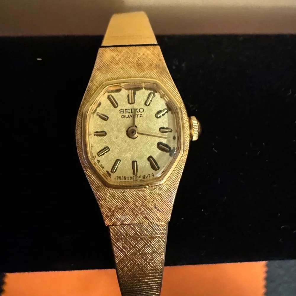 Vintage Seiko Ladie’s Watch 294073 RO New battery